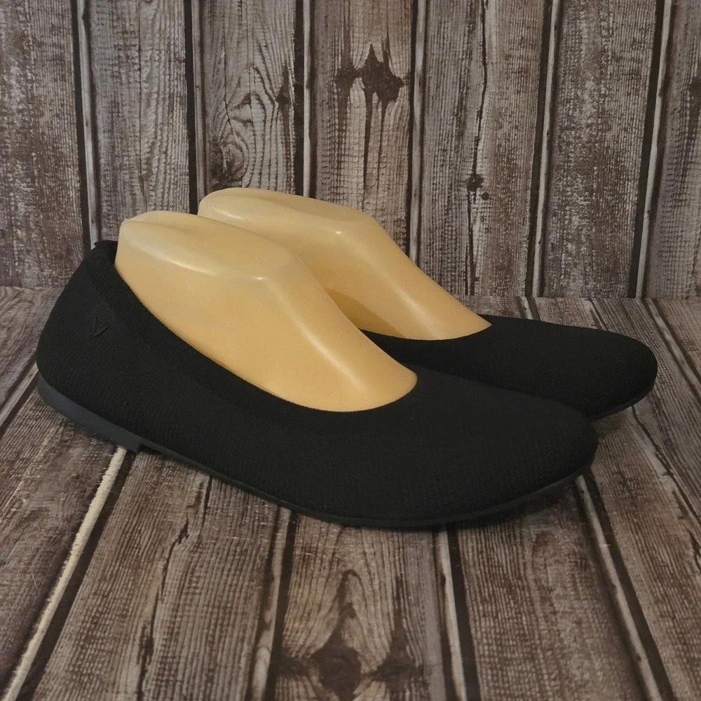 Sz 42 / 10.5 VIVAIA Claire Round Toe Black Knit Cushioned Ballet Flats Shoes